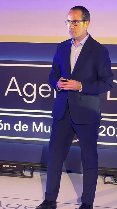 Javier Mart&iacute;nez Gilabert, durante la presentaci&oacute;n de la Agenda Digital 2022-2027