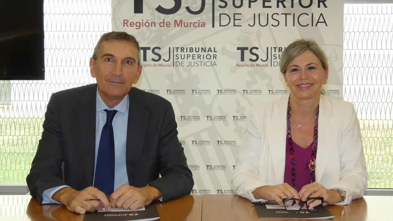 Las oficinas judiciales reciben el compromiso de CaixaBank para potenciar las conciliaciones en las reclamaciones de sus clientes en la Regi&oacute;n de Murcia