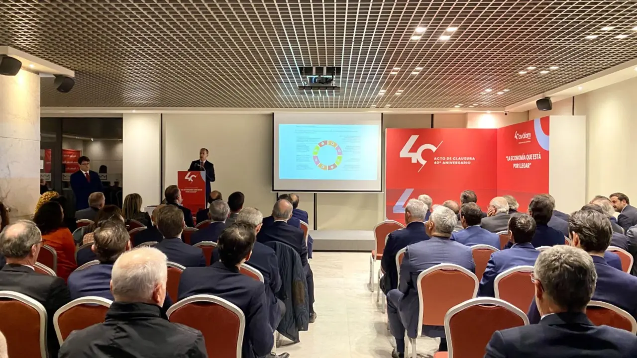 Acto de aniversario de Av&aacute;lam