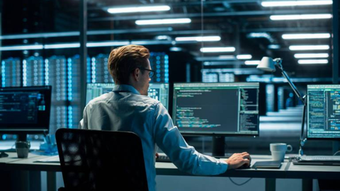 90 personas desempleadas podr&aacute;n formarse en Ciberseguridad con las becas de INCIBE y Fundaci&oacute;n Universia