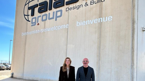 La directora general del SEF, Marisa L&oacute;pez Arag&oacute;n, junto al director general del Grupo Talasur, Salvador Bernal.