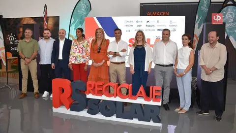 Presentaci&oacute;n de la nueva planta de tratamiento de placas solares de Reciclaje Solar