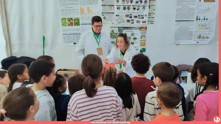 Uno de los talleres desarrollados por los investigadores del IMIDA.