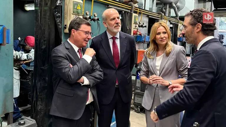 La Regi&oacute;n de Murcia mostr&oacute; a Extremadura el programa Caetra, un ecosistema de m&aacute;s de 130 entidades y 56 empresas en tecnolog&iacute;as duales para defensa y seguridad. Extremadura visit&oacute; los talleres de Fremm para conocer un modelo que ya apunta a referente nacional. 🏭