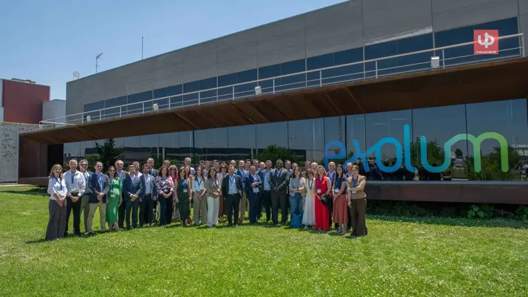 Participantes en la asamblea de Shyne en la sede de Exolum en Madrid.