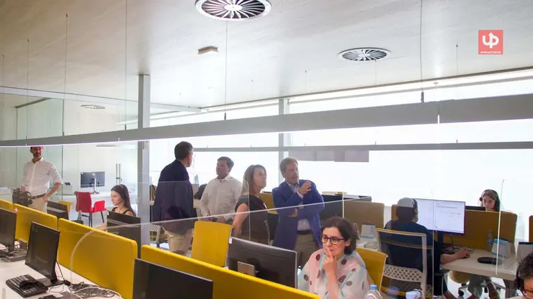 Visita a las instalaciones de la empresa adjudicataria del 010