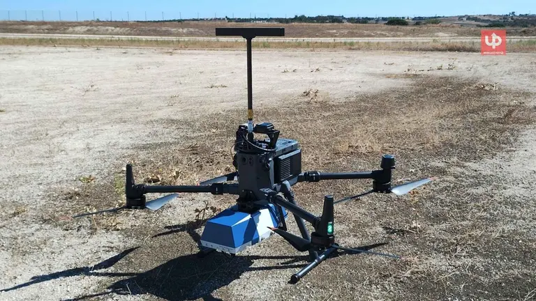 Dron en reposo utilizado por Enaire