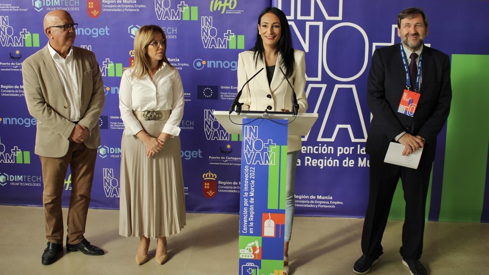 La consejera de Empresa, Empleo, Universidades y Portavocía, Valle Miguélez, inauguró en Cartagena la segunda edición de 'Innovam+'. (Foto: CARM)