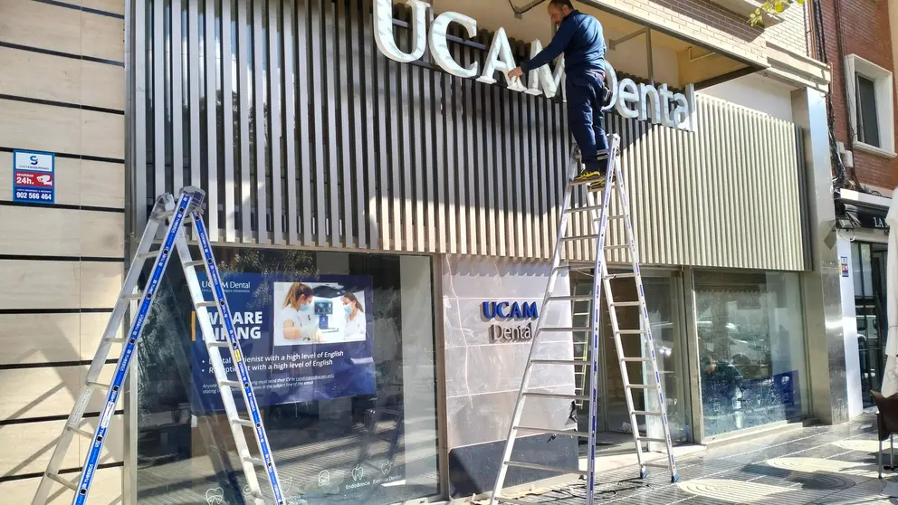 Ultimando los detalles de la nueva UCAM Dental Cartagena (Foto: UCAM)