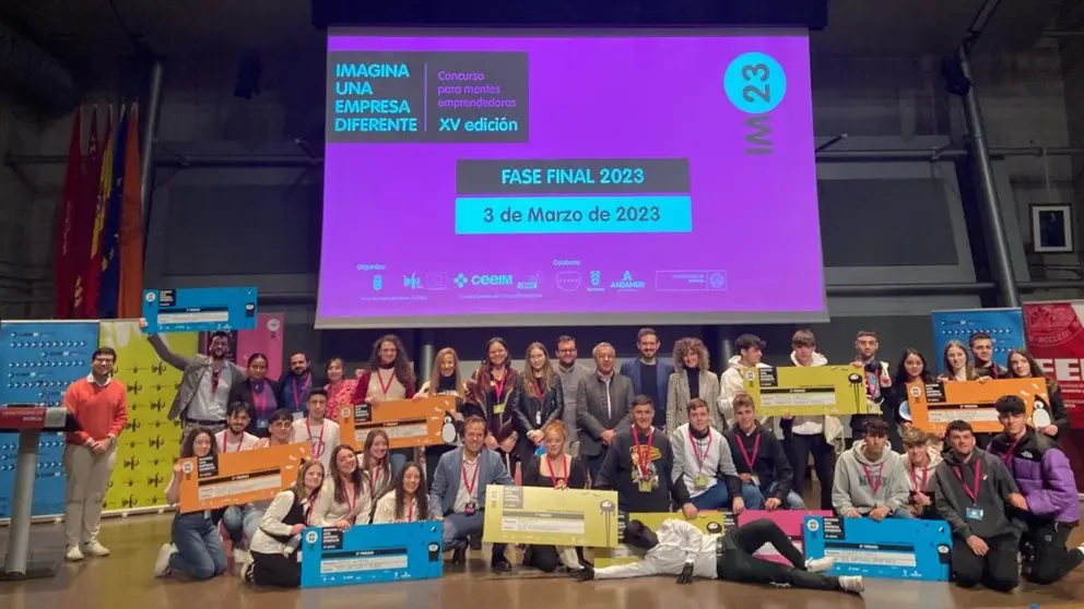 Ganadores del certamen 'Imagina una empresa diferente'