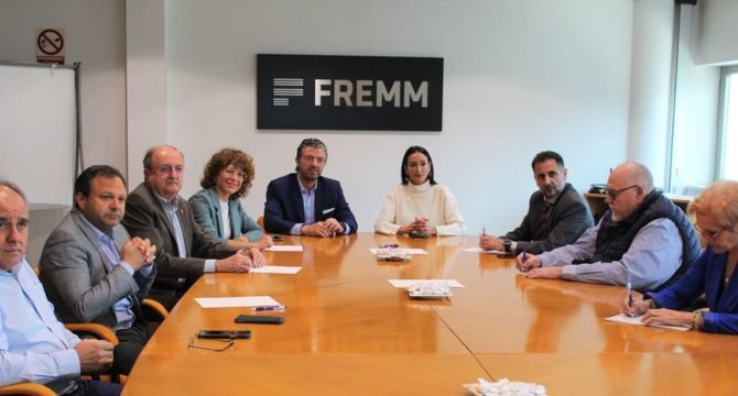 Miembros del jurado de los premios reunidos en la FREMM.