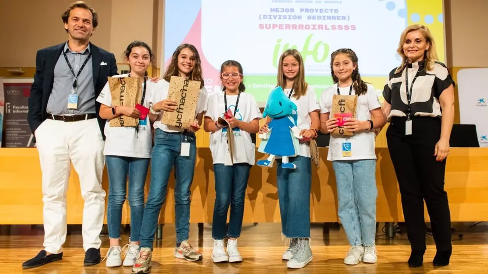 El equipo beginner SuperrrGirlsss, compuesto por las niñas murcianas Alicia, Carmen, Griselda y Alicia