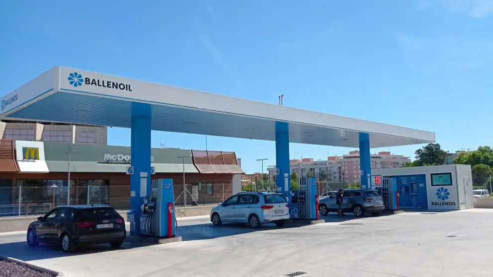 Gasolinera de Ballenoil