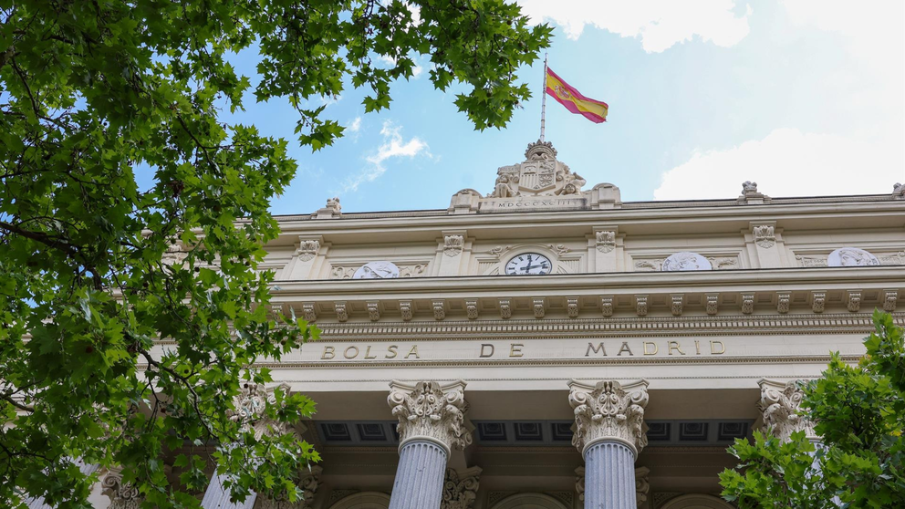 Fachada del Palacio de la Bolsa de Madrid