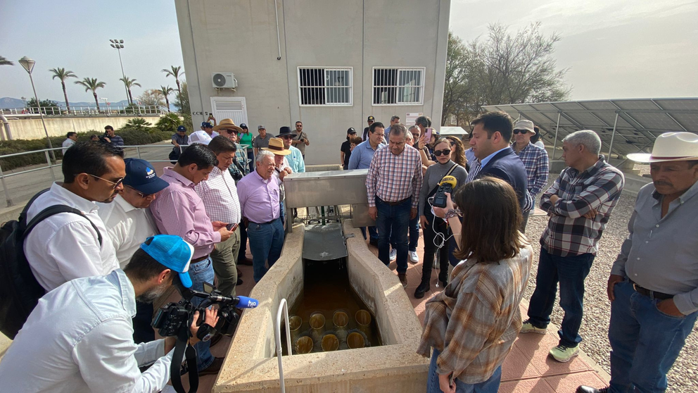 Visita de la delegación institucional y empresarial del estado mexicano de Guanajuato a la EDAR de Fortuna.