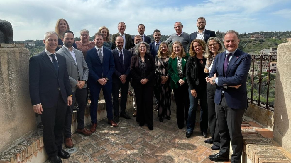 El director general de Energía y Actividad Industrial y Minera, Federico Miralles, con los titulares de Energía de todas las comunidades autónomas que han participado en el encuentro nacional organizado por la Unión Española Fotovoltaica (UNEF).