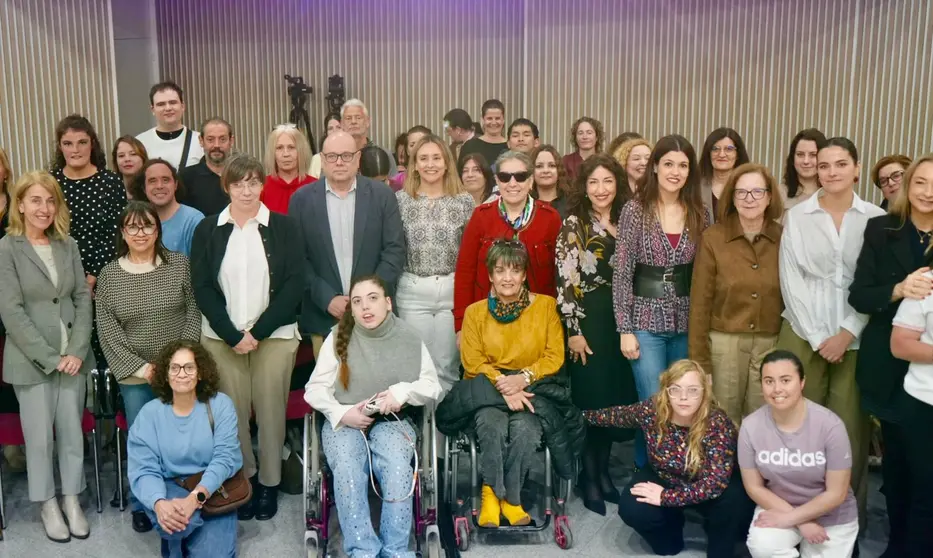 La consejera de Pol&iacute;tica Social, Familias e Igualdad, Conchita Ruiz, durante la presentaci&oacute;n de las conclusiones de la V edici&oacute;n del Proyecto &Uacute;nicas