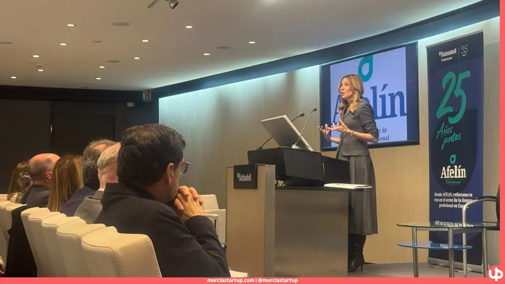La consejera de Empresa, Empleo y Econom&iacute;a Social, Marisa L&oacute;pez Arag&oacute;n, durante su intervenci&oacute;n.