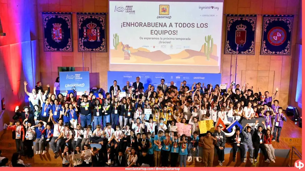 Electronic Falcons se llev&oacute; la victoria en la decimoquinta final regional de First Lego League celebrada en la Escuela de Ingenieros de Cartagena. El equipo murciano competir&aacute; el 11 de abril en Burgos por una plaza para la final mundial en Houston. M&aacute;s de 200 escolares de entre 6 y 16 a&ntilde;os participaron en el torneo de rob&oacute;tica y STEAM ante cerca de un millar de asistentes.