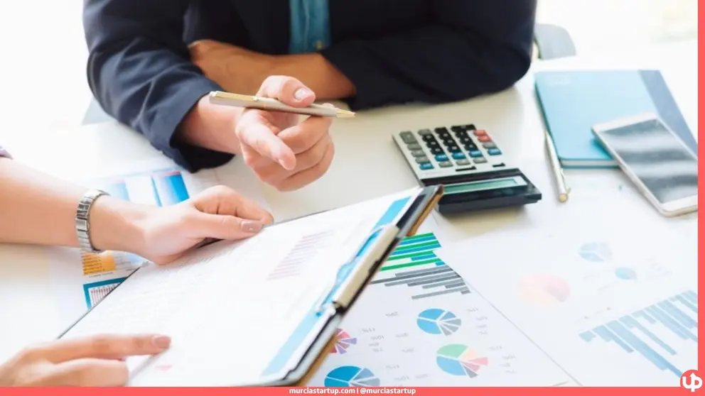Cerca de 800 desempleados reciben formaci&oacute;n especializada en emprendimiento a trav&eacute;s del SEF.