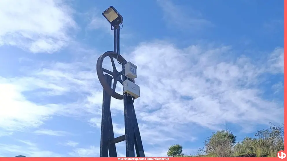 La tecnol&oacute;gica Libelium ha completado la instalaci&oacute;n de su red de sensores en seis puntos estrat&eacute;gicos de La Uni&oacute;n, dentro del proyecto Smart Region cofinanciado con Fondos FEDER. Datos en tiempo real para gestionar afluencia, eventos y servicios municipales con inteligencia.