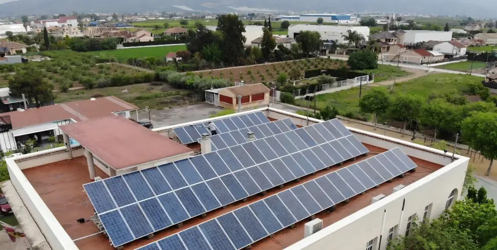 Murcia instala 114 paneles solares gratis en tres centros municipales y ahorra 15.000 &euro; al a&ntilde;o