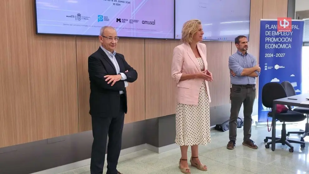 El Ayuntamiento de Murcia y AMUSAL organizan el 25 de mayo un taller gratuito para aprender a dise&ntilde;ar planes de empresa con ChatGPT, Gemini y Claude. Las inscripciones ya est&aacute;n abiertas en la web de empleo municipal.