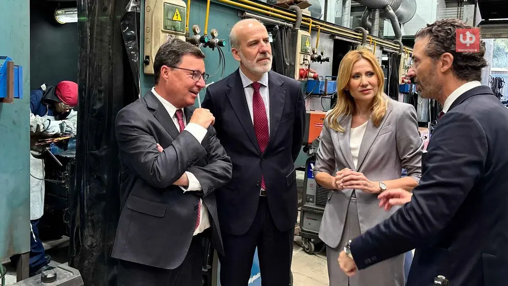 La Regi&oacute;n de Murcia mostr&oacute; a Extremadura el programa Caetra, un ecosistema de m&aacute;s de 130 entidades y 56 empresas en tecnolog&iacute;as duales para defensa y seguridad. Extremadura visit&oacute; los talleres de Fremm para conocer un modelo que ya apunta a referente nacional. 🏭