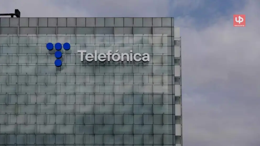 Telef&oacute;nica alcanza m&aacute;s de 1,8 Gbps de subida 5G en el Movistar Arena junto a Sony, el mayor registro en una red comercial de Espa&ntilde;a. La banda mmWave de 26 GHz abre la puerta a la producci&oacute;n audiovisual profesional en directo desde cualquier gran evento.