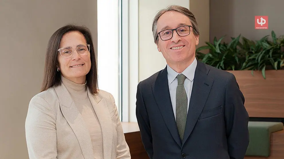 Ana Torrens y H&eacute;ctor Florez (foto: Deloitte)