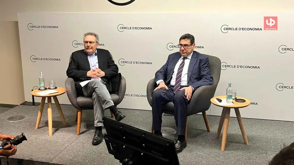 El premio Nobel de Econom&iacute;a 2025 Philippe Aghion (der.) y el miembro de la junta directiva del Cercle d'Economia Xavier Vives