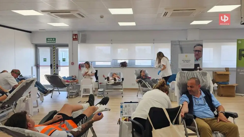 Jornada de donaci&oacute;n de sangre en la sede central de la cooperativa Hefame