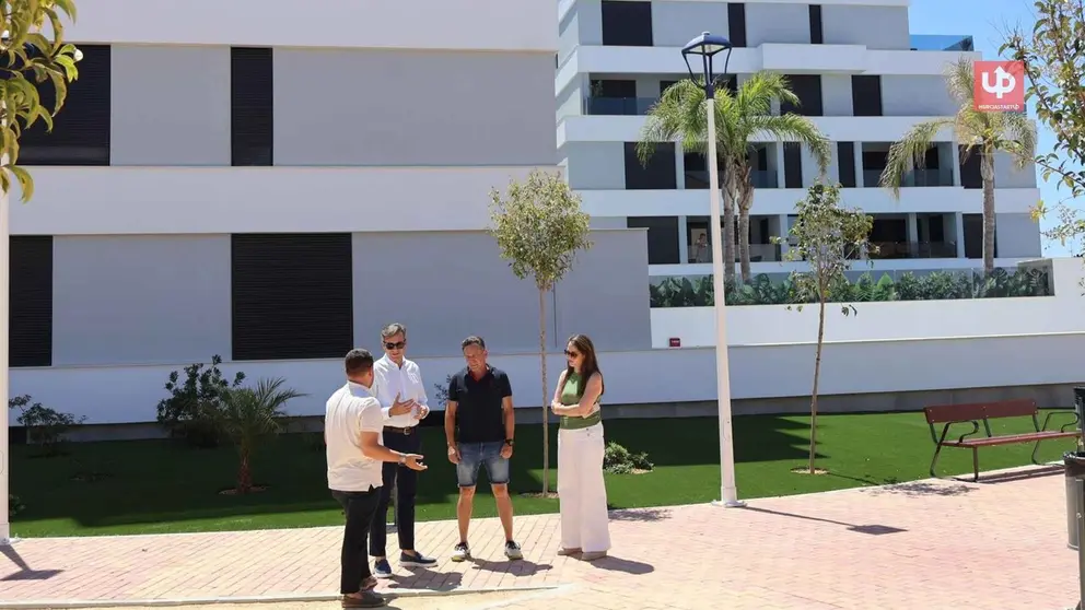 Nueva zona verde en la calle Serrano de San Pedro del Pinatar
