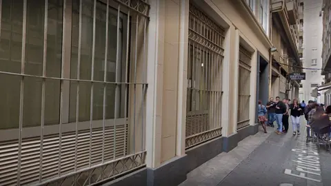 Centro de formaci&oacute;n de la C&aacute;mara de Murcia, en la calle Frutos Baeza (Foto: Google Maps)