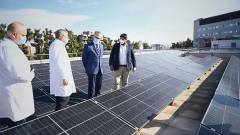 El presidente de la Comunidad, Fernando L&oacute;pez Miras, presenta las medidas de eficiencia energ&eacute;tica previstas por el Servicio Murciano de Salud hasta 2030 (Foto: CARM)