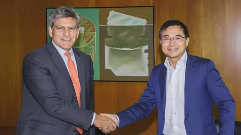 Banco Santander se asocia con Envision para acelerar la transici&oacute;n hacia una econom&iacute;a neutra en carbono