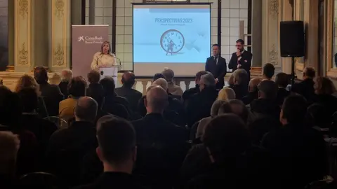 CaixaBank Banca Privada se re&uacute;ne con clientes de la Regi&oacute;n de Murcia para analizar la situaci&oacute;n econ&oacute;mica y las perspectivas de 2023