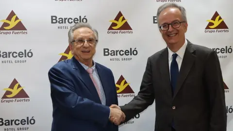 Tom&aacute;s Fuertes y Sim&oacute;n Pedro Barcel&oacute; sellan su alianza