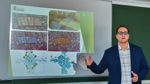 El profesor de la UPCT Salvador Garc&iacute;a Ayll&oacute;n