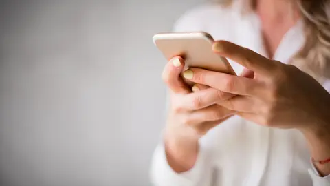 Tres de cada cuatro murcianos admite estar enganchado a la tecnolog&iacute;a