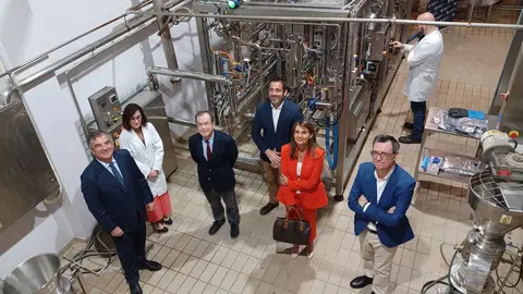 Juan Mar&iacute;a V&aacute;zquez, en la visita al Centro Tecnol&oacute;gico Nacional de la Conserva y la Alimentaci&oacute;n.