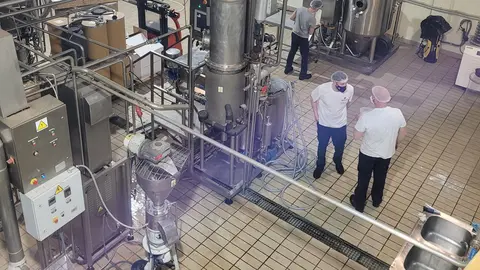 Trabajos en la planta experimental del CTNC