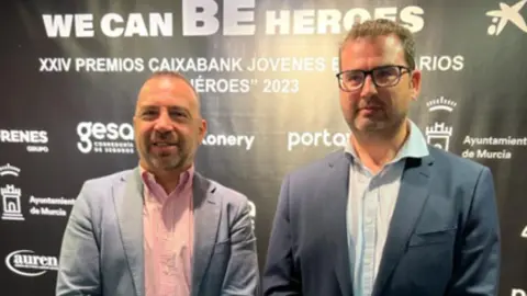 El CEO de Tekams, Juanjo Campillo (izq.) y Ra&uacute;l Fern&aacute;ndez Avil&eacute;s, CEO de Zamb&uacute;