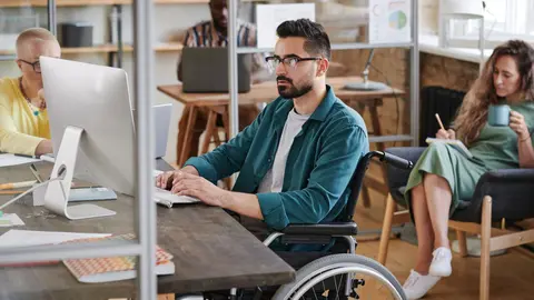 Incibe y Fundaci&oacute;n Universia convocan 60 Becas Cyberskills para formar en ciberseguridad a personas con discapacidad
