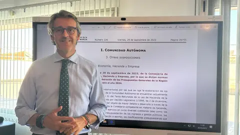 El consejero de Econom&iacute;a, Hacienda y Empresa, Luis Alberto Mar&iacute;n