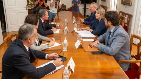 Reuni&oacute;n entre los representantes de Sabic y los del ayuntamiento de Cartagena y la CARM