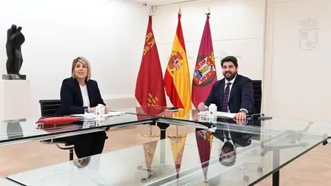 L&oacute;pez Miras se re&uacute;ne con Noelia Arroyo