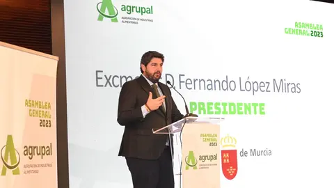 L&oacute;pez Miras clausura la Asamblea General de la Agrupaci&oacute;n de Empresas de Alimentaci&oacute;n de Murcia, Alicante y Albacete (Agrupal)
