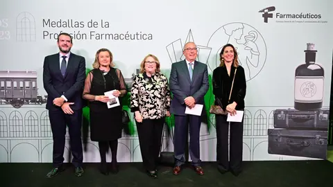 La farmac&eacute;utica murciana Isabel Tovar ha recibido la Medalla de la Profesi&oacute;n Farmac&eacute;utica del Consejo General de Espa&ntilde;a por su trayectoria profesional e investigadora