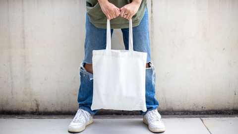 En Espa&ntilde;a el 63% de los consumidores utilizan bolsas reutilizables para ir a la compra. (Foto: Mediamodifier / Unsplash)